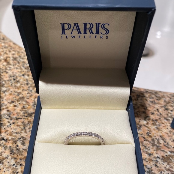 Paris Jewellers Jewelry - 14kt White Gold Wedding Band 0.33 kt Diamonds